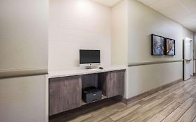 La Quinta By Wyndham Newport